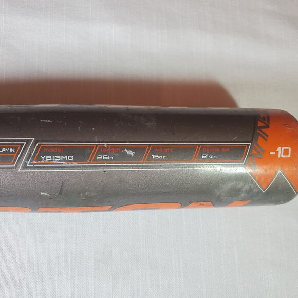 Easton Baseball Bat 25 INCH 16 OZ YB13MG - Picture 9 of 12